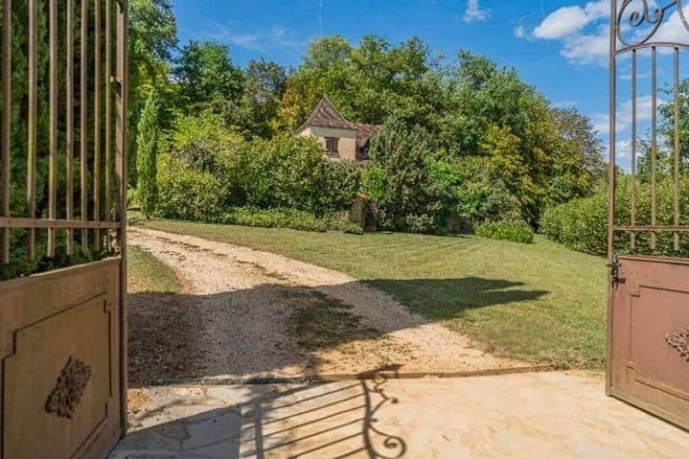 Foto 11 von 30: House rental - Pool and Jaccuzzi