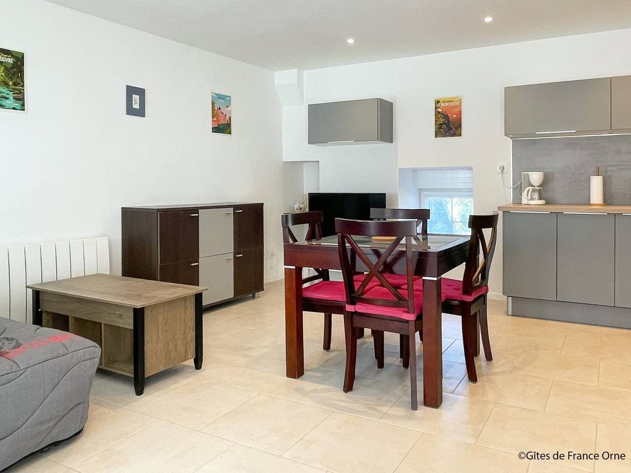 Foto 11 von 15: Helles Ferienhaus in der Schweizer Normandie, Haustiere erlaubt