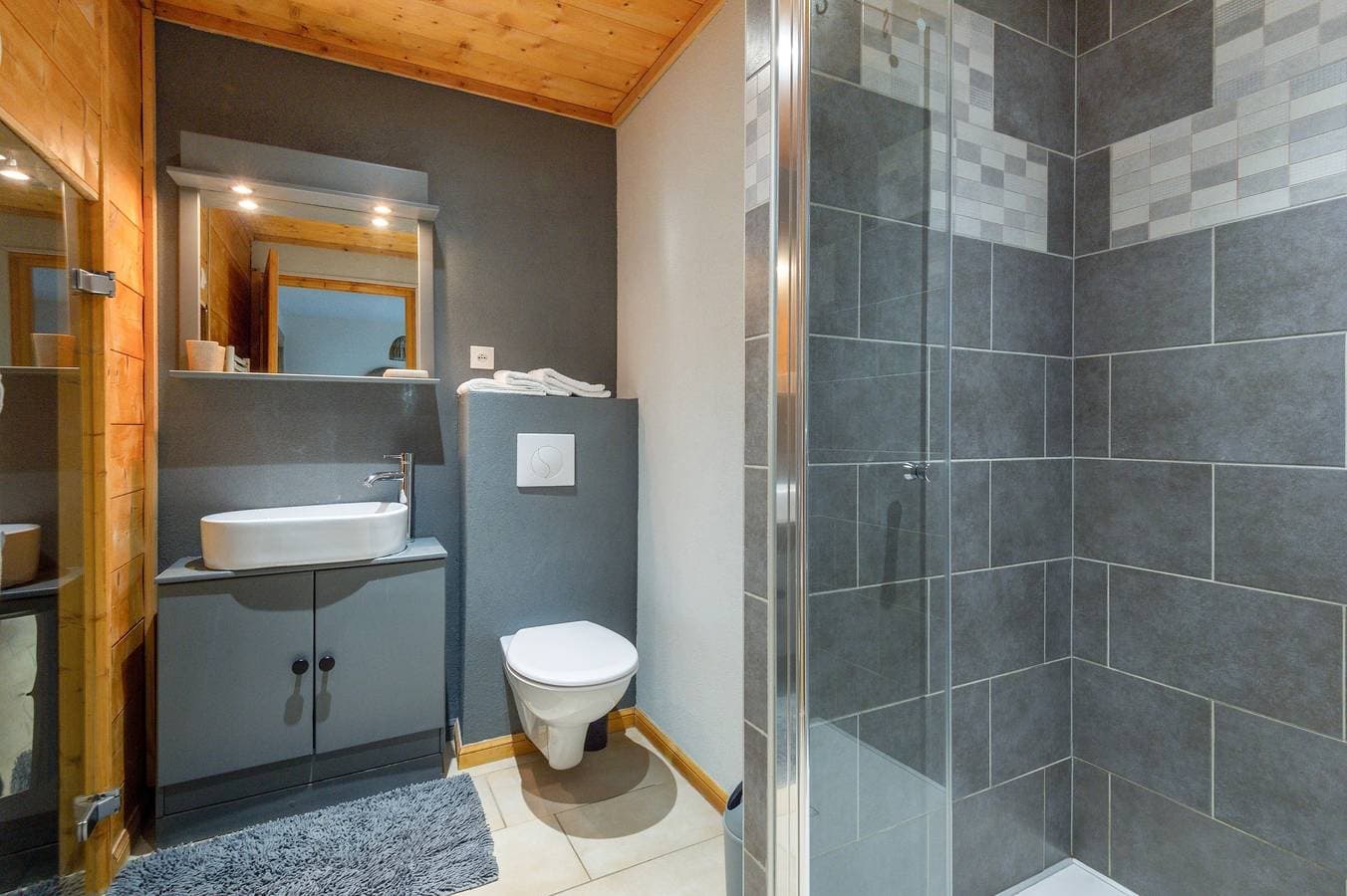 Foto 11 von 15: Ferienwohnung für 8 Personen mit Garten