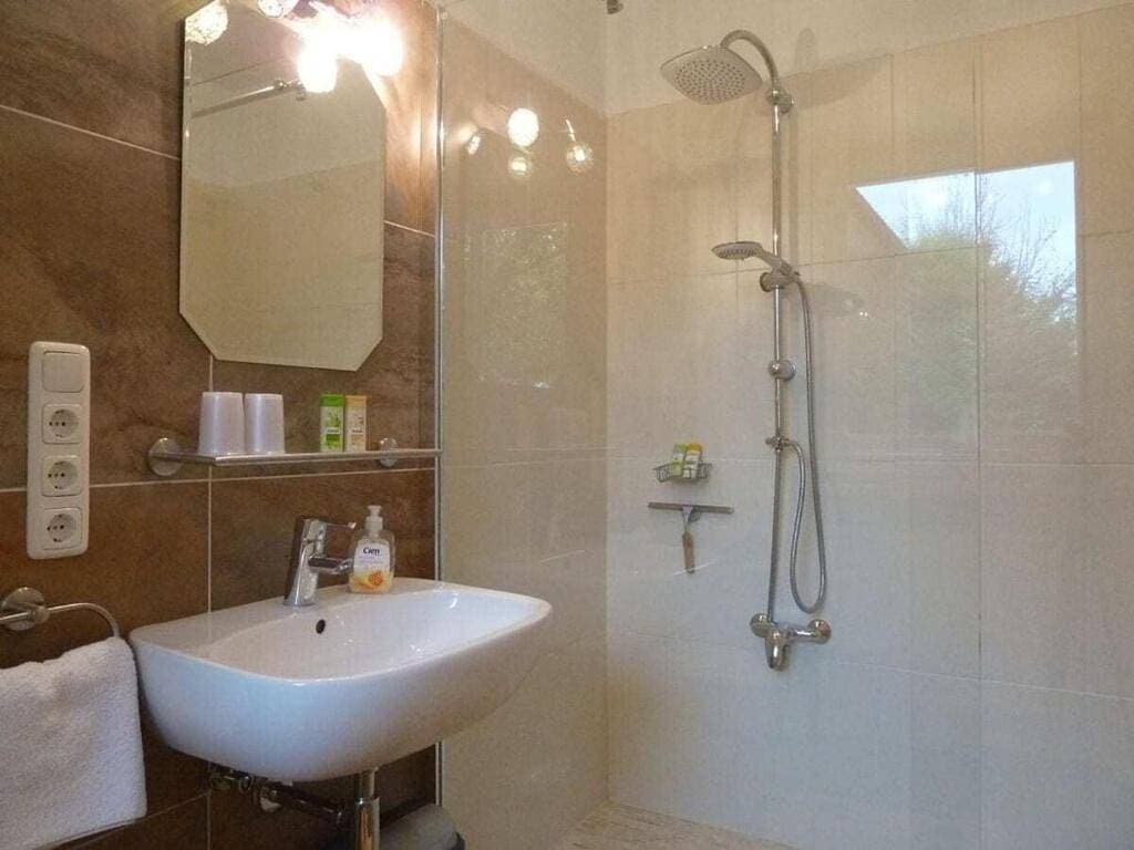 Foto 6 von 29: Two-Bedroom Holiday Home