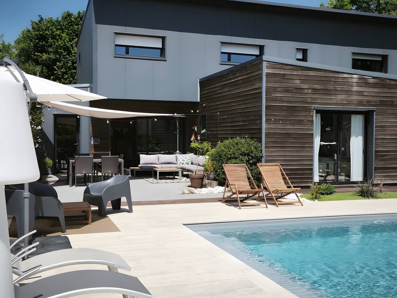 Foto 2 von 27: Bed & Breakfast „Chambre Port Briac“ mit Gemeinschaftspool, Terrasse & WLAN