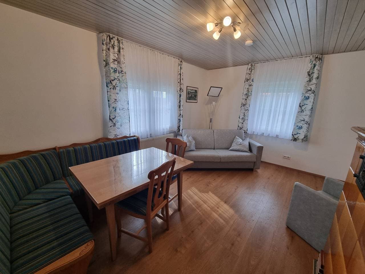 Foto 8 von 27: Ferienwohnung Schwörerhof mit Bergblick, privater Terrasse und WLAN