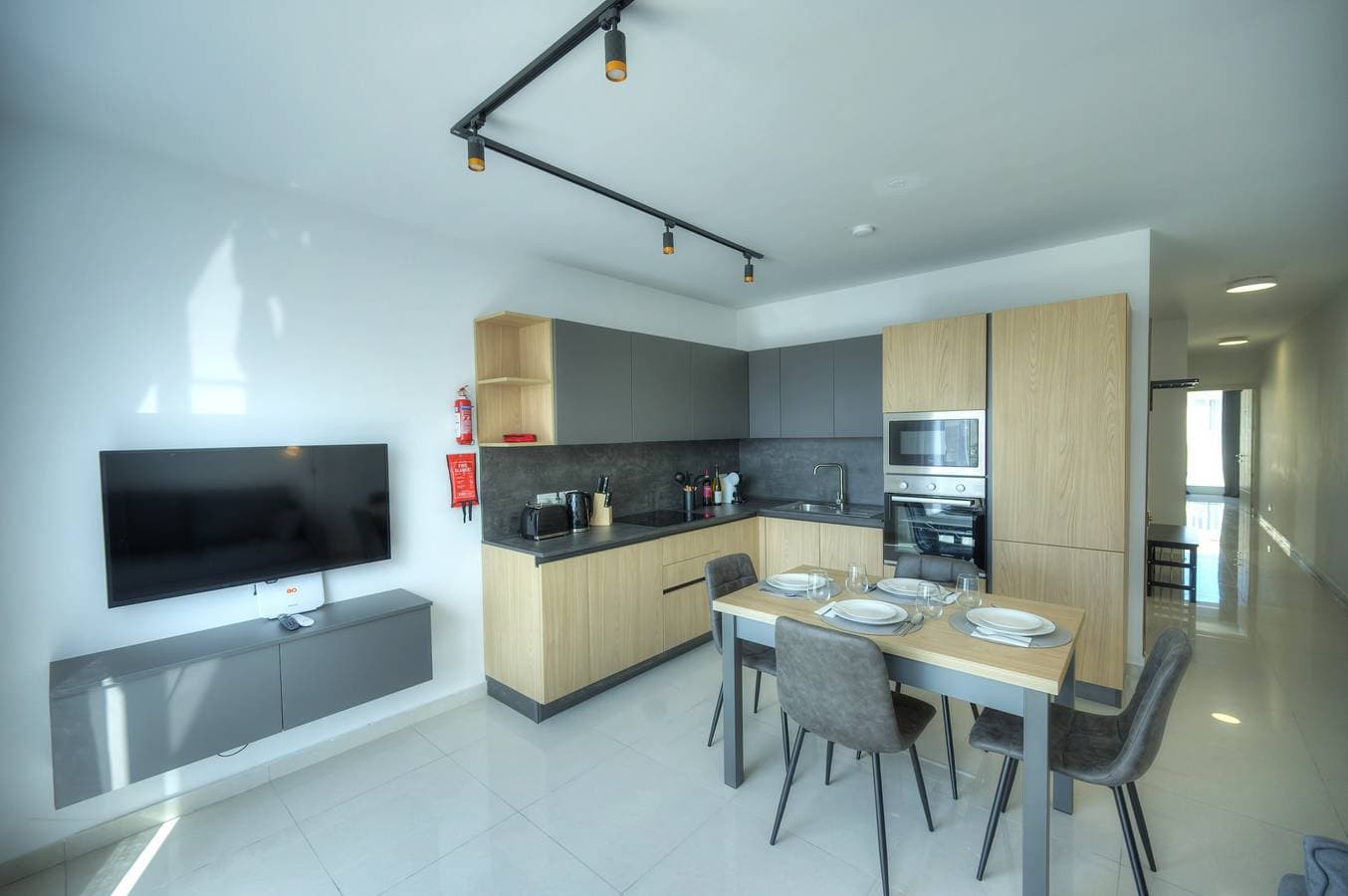 Foto 3 von 37: Ferienwohnung für 4 Personen mit Terrasse