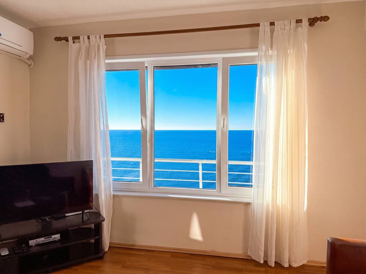Foto 11 von 37: Ferienwohnung für 5 Personen mit Balkon