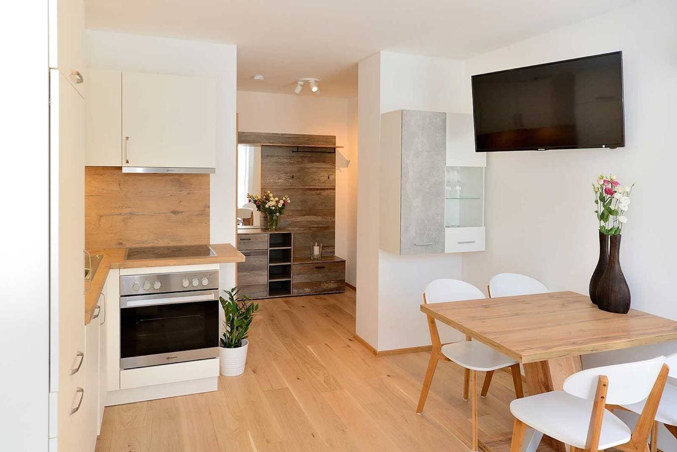 Foto 3 von 27: Charmante Ferienwohnung "Blaser" mit WLAN, Garten und Terrasse