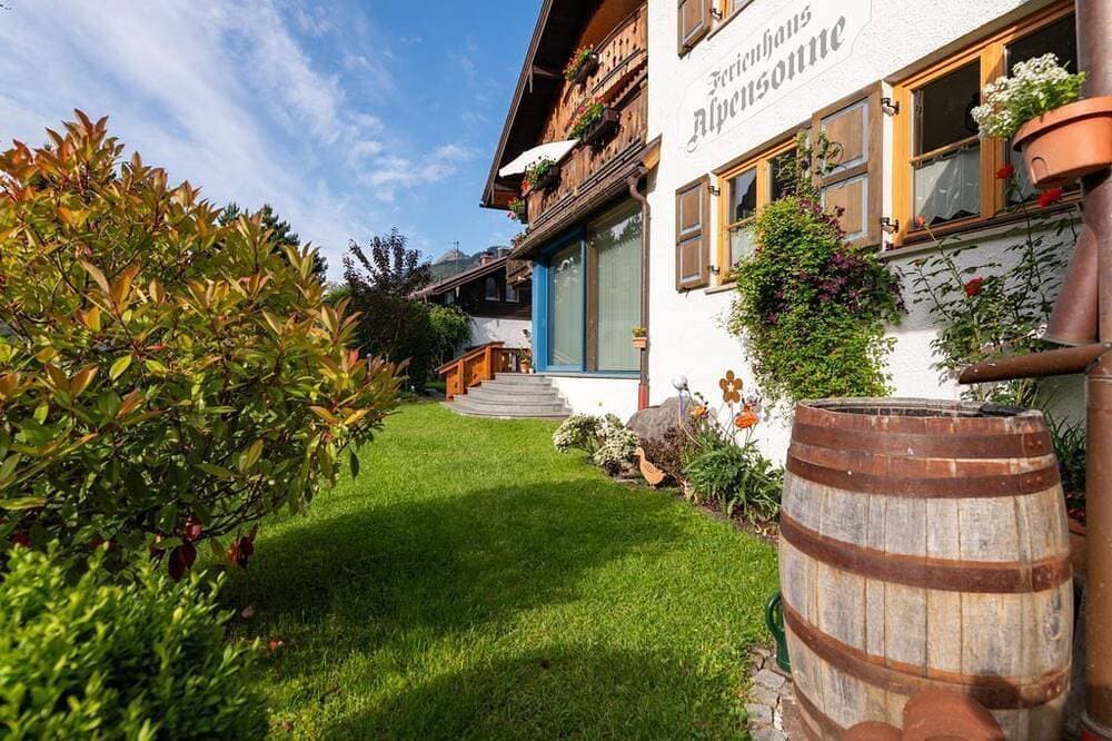 Foto 8 von 19: \"Karwendel\" - Fewo/Wohn-Schlafraum/Dusche, Wc - Alpensonne, Ferienhaus