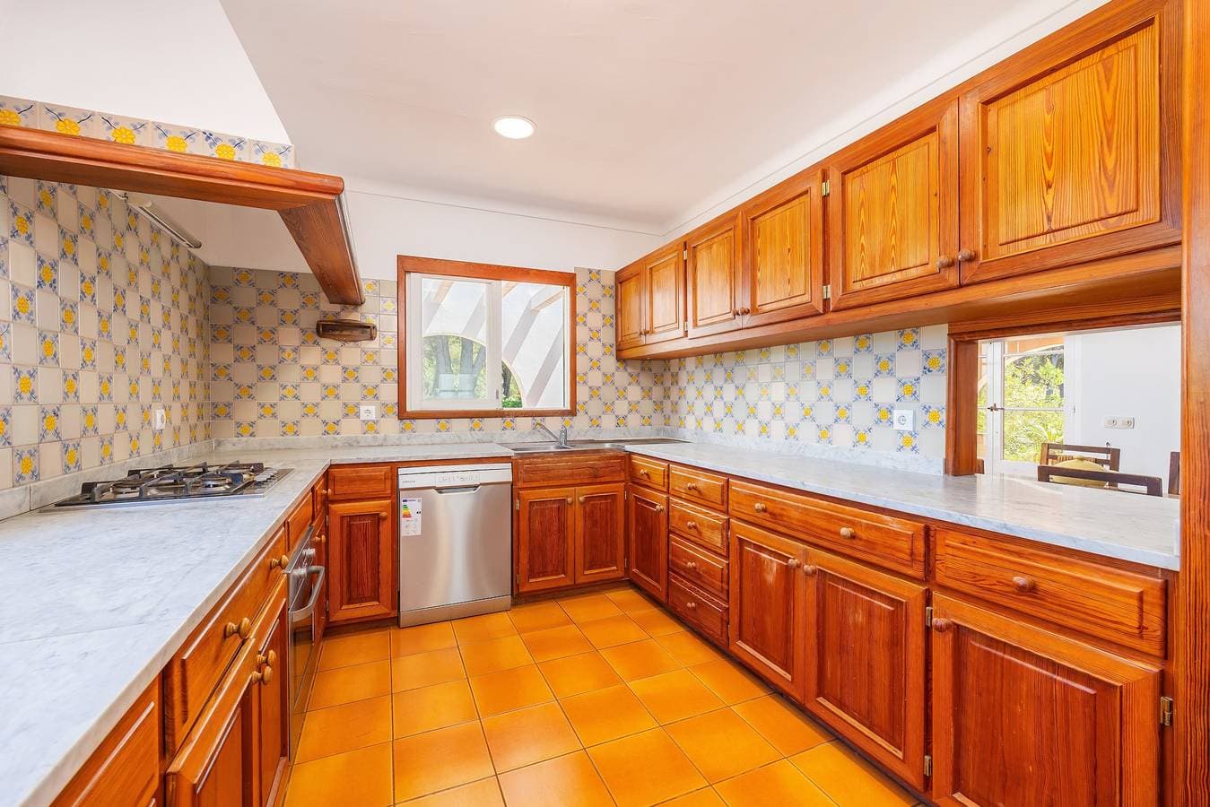 Foto 9 von 42: Ferienhaus 'Aladern' mit Meerblick, privater Terrasse und Wi-Fi