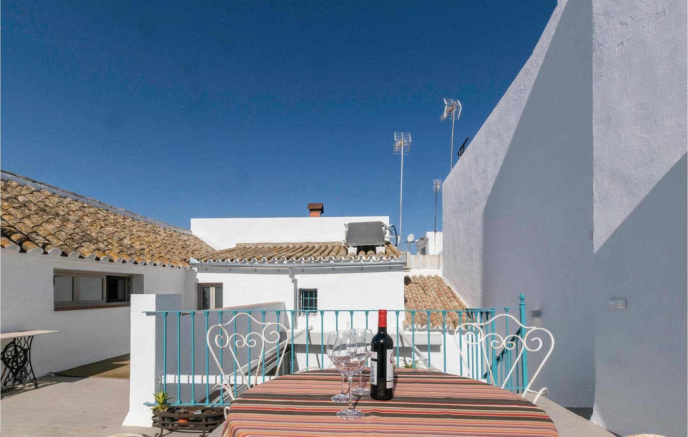 Foto 13 von 35: Gemütliche 120qm Wohnung | AC, Pool, Küche | Nähe Bar Goya & Carmona