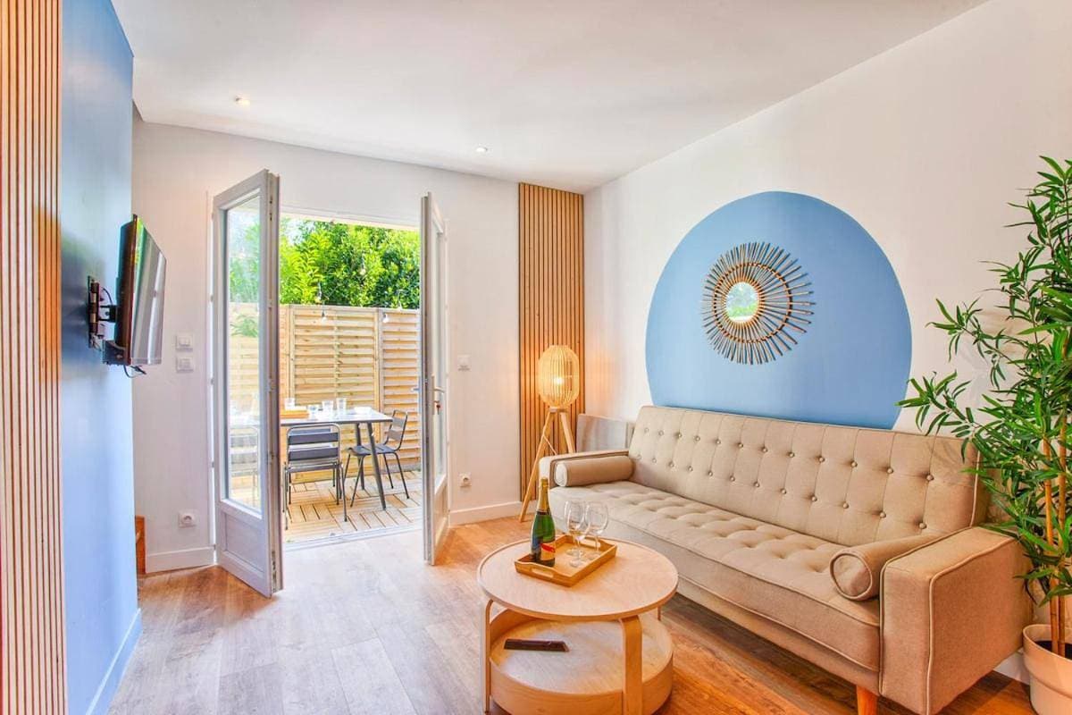 Charming little townhouse by the sea 1