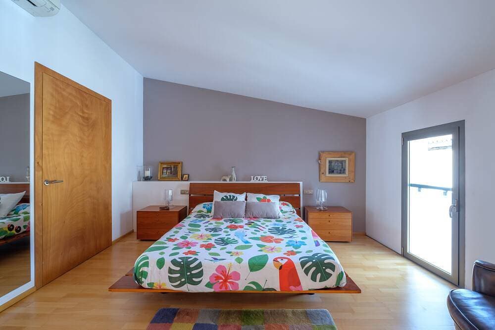Foto 4 von 30: Modernes Haus mit viel Licht und große Gärten