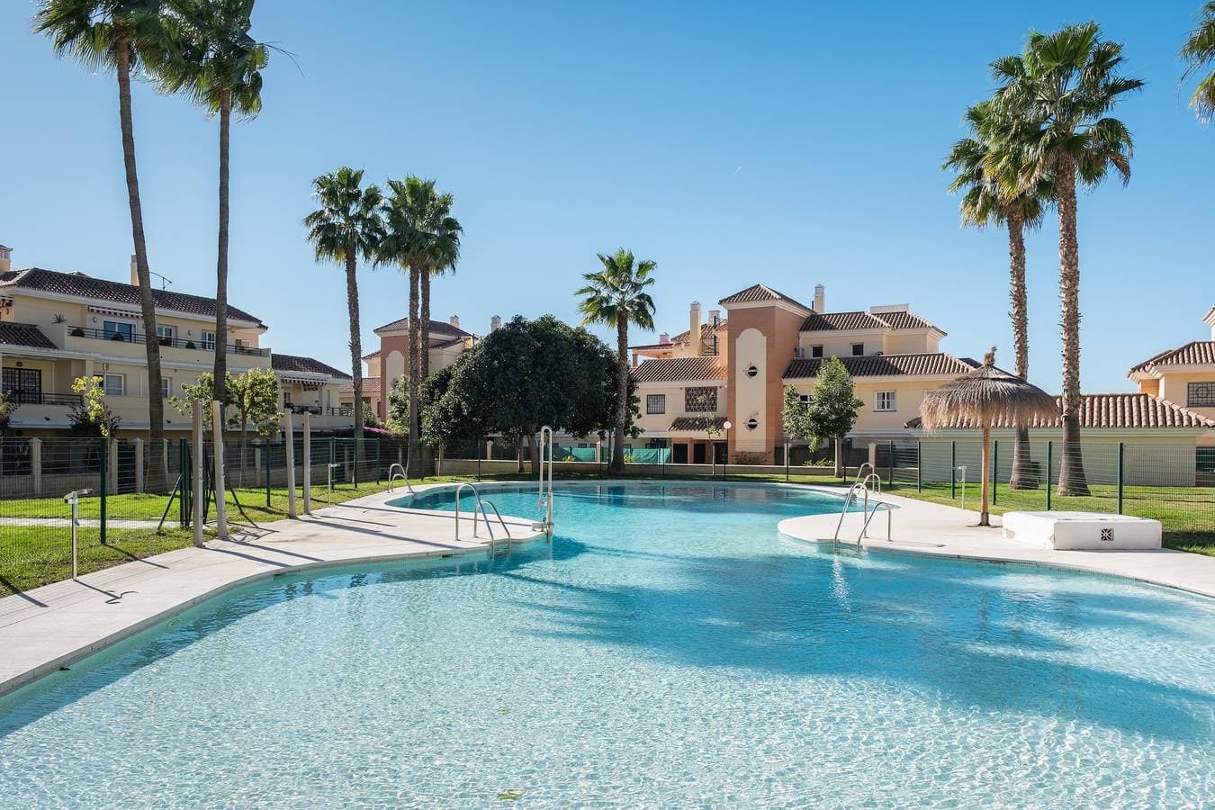 Baviera Homes Sunset and Golf 1