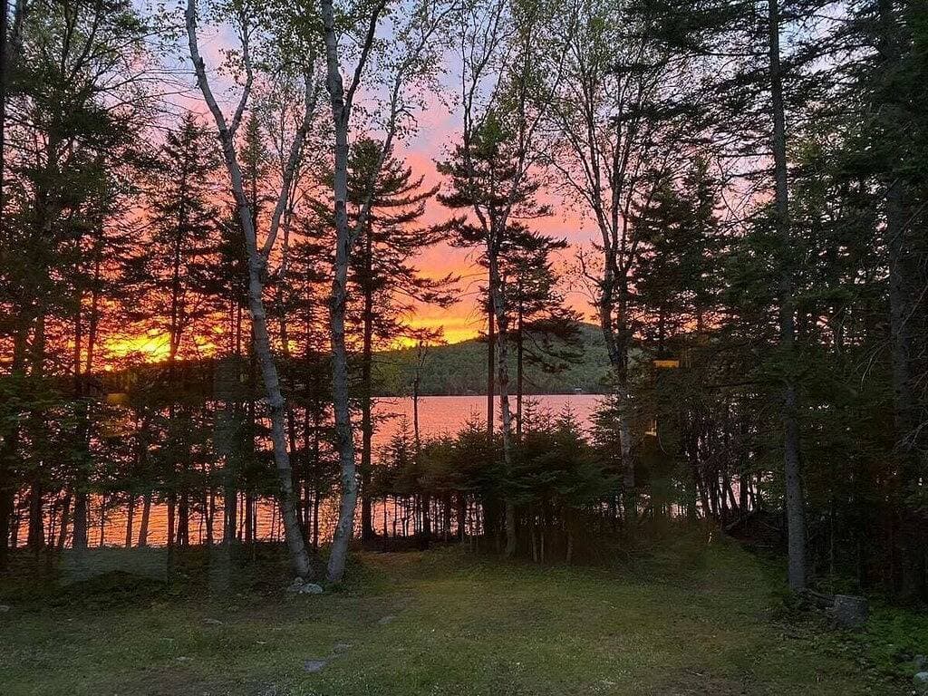 Foto 6 von 21: Heartland Camp on Quimby Pond