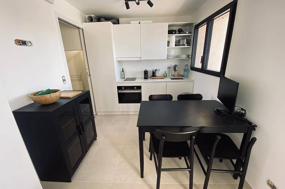 Foto 8 von 20: Modernes Appartement - Les Pieds dans l'Eau - Saint-Tropez 4