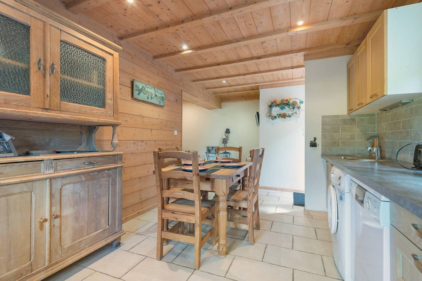 Foto 7 von 12: Ferienwohnung für 5 Personen mit Terrasse