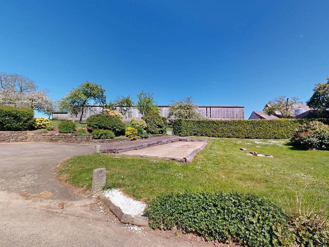 Foto 11 von 42: Landhaus für 15 Personen mit Garten