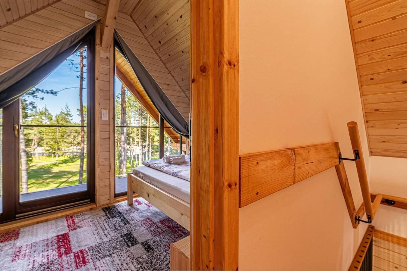 Foto 13 von 23: Forest Princess Chalet near Lake Bloke