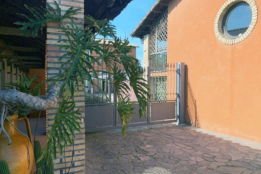 Foto 9 von 30: Bracciano Lake Farmhouse - Apt. Blue