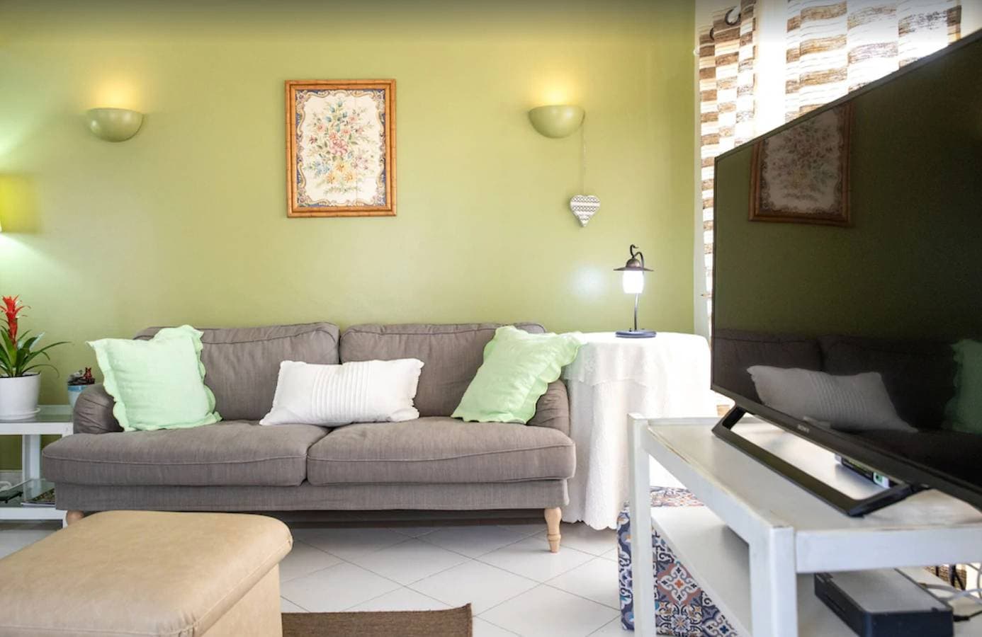 Foto 6 von 27: Ferienwohnung "Tyler" mit WLAN, Garten, Terrassen & Gemeinschaftspool