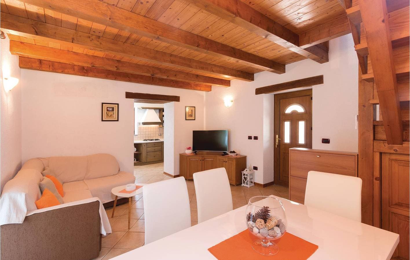 Foto 4 von 22: Gemütliche 75 m² große Wohnung mit Terrasse, WLAN und Parkplatz in der Nähe des Stadtzentrums von Rajki