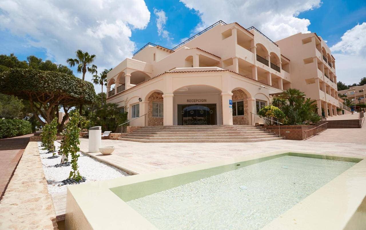 Invisa Hotel Club Cala Blanca 1