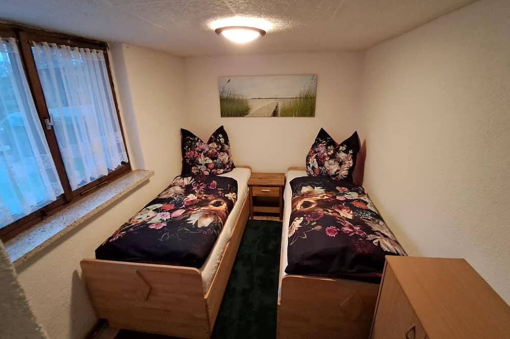Foto 4 von 28: Gemütliches Ferienhaus mit Sauna, direkt am Wald. Vierbeiner Willkommen!