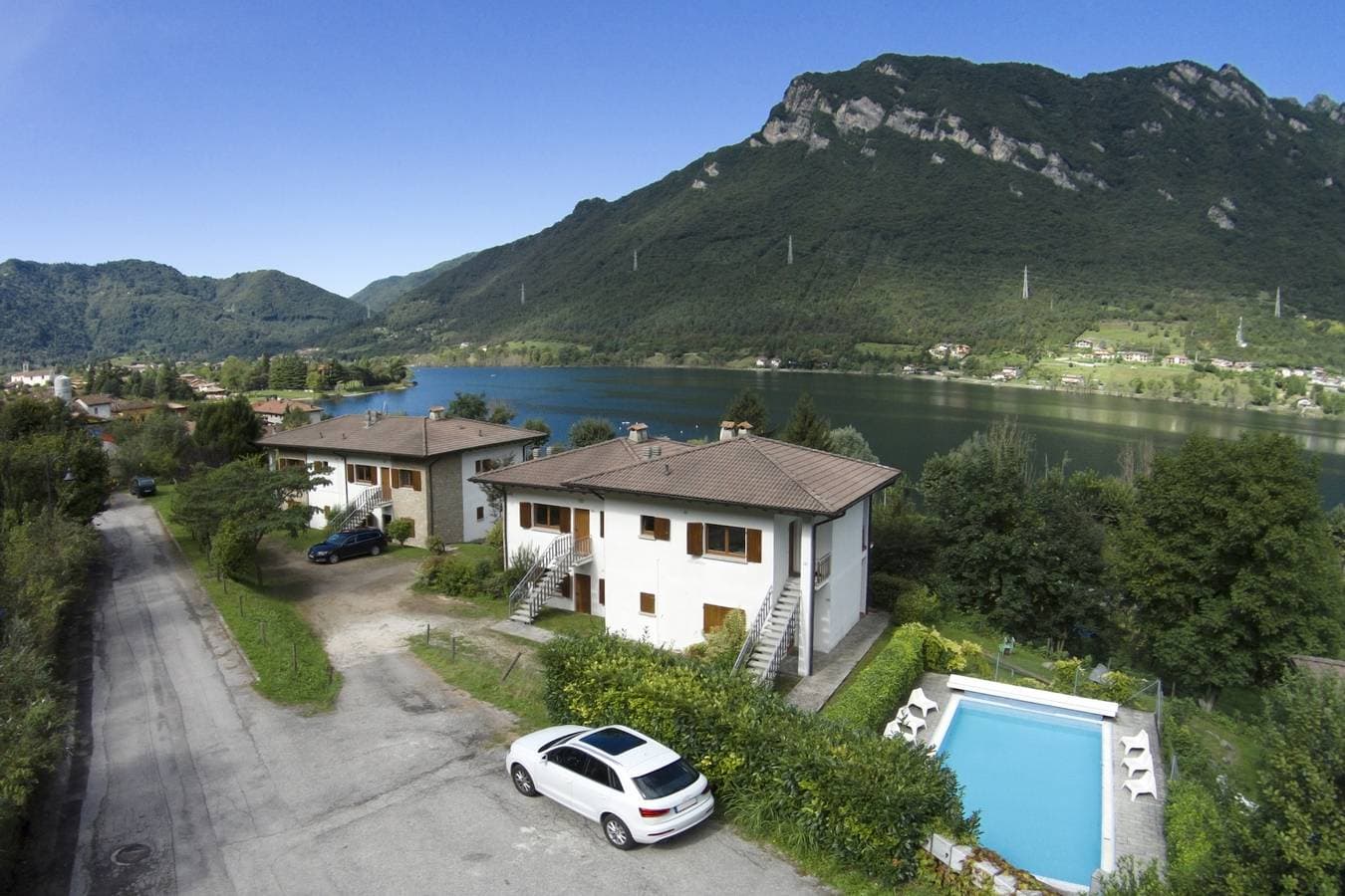 Foto 6 von 17: Ferienwohnung für 4 Personen mit Seeblick