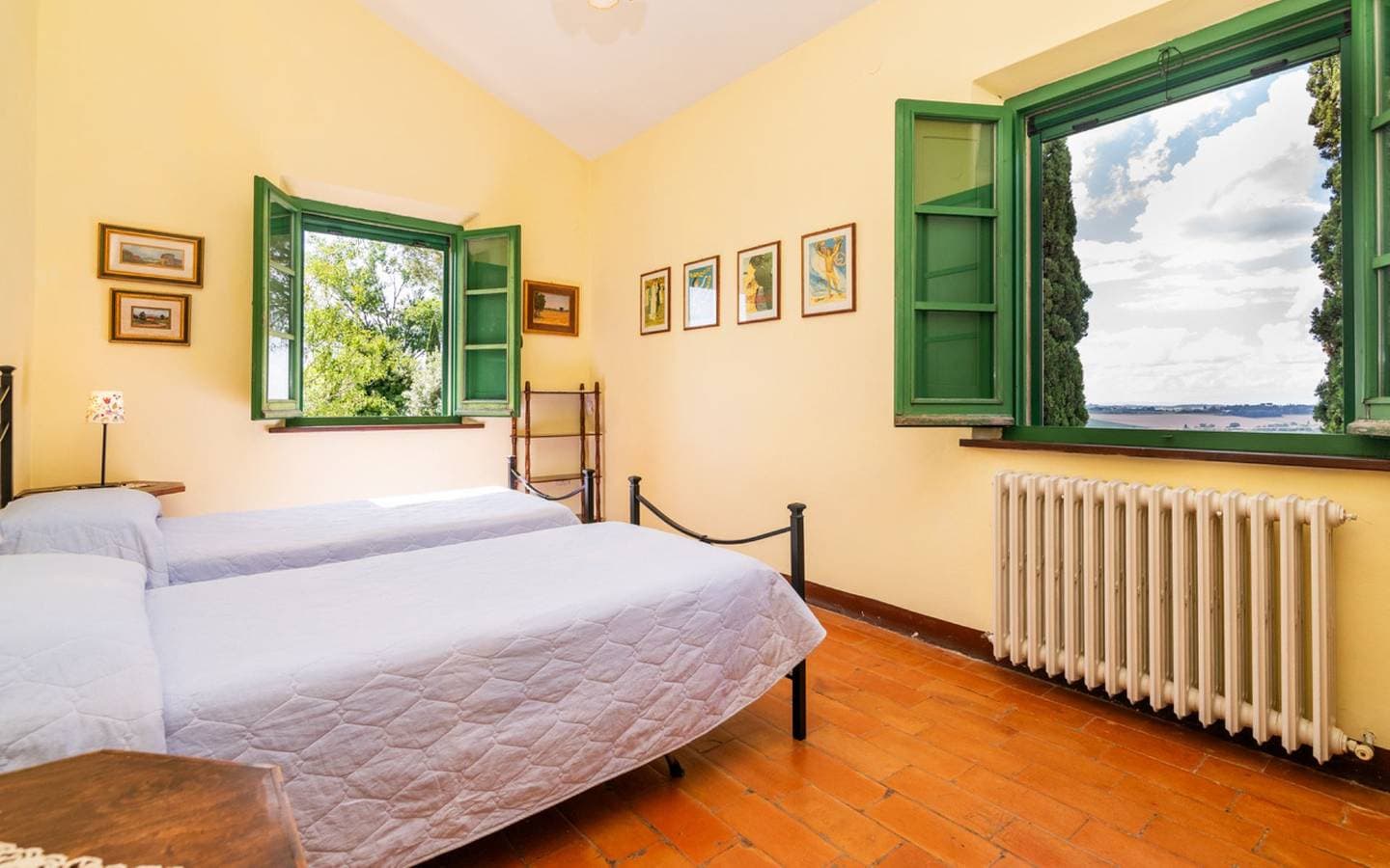 Foto 12 von 47: Ferienwohnung für 4 Personen mit Seeblick
