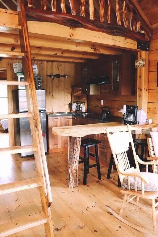 Foto 12 von 17: Private Log Cabin Rental