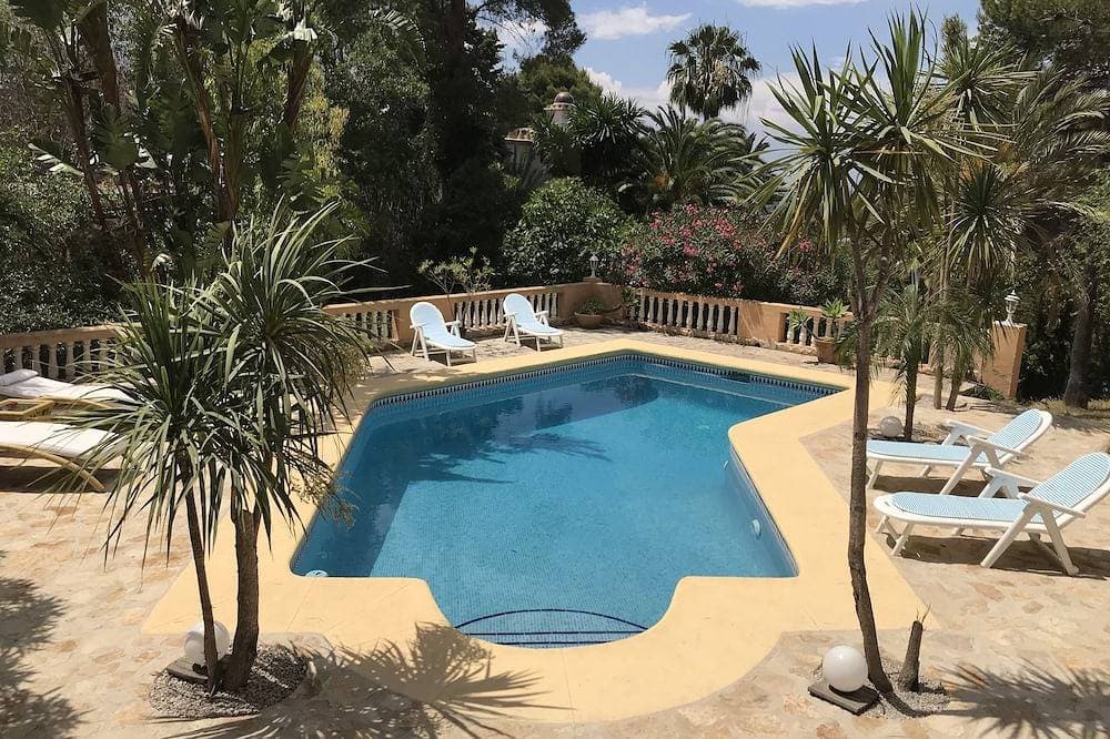 Foto 12 von 23: Wunderschöne freistehende Villa mit Pool am Montgo