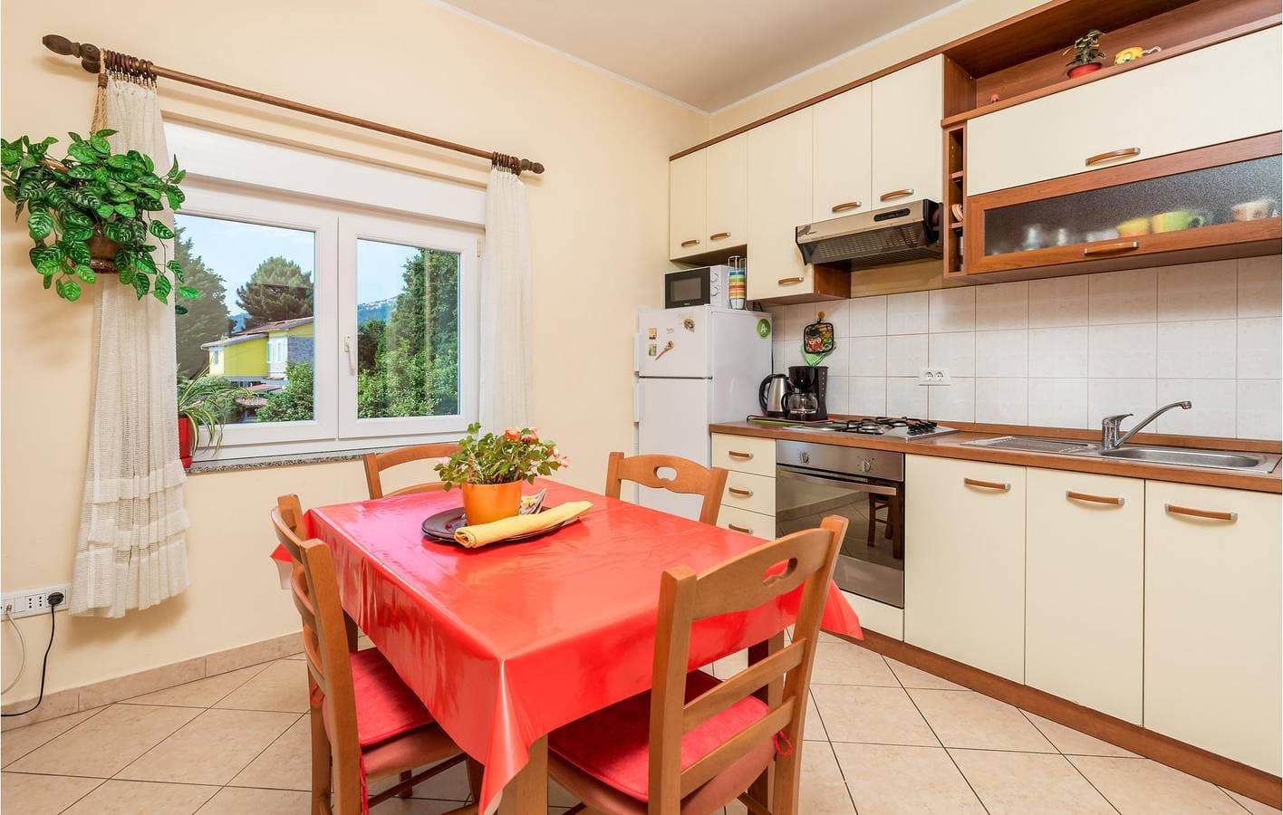 Foto 5 von 23: Gemütliche Ferienwohnung mit Terrasse, WLAN und Parkplatz, 2 km vom hundefreundlichen Strand entfernt