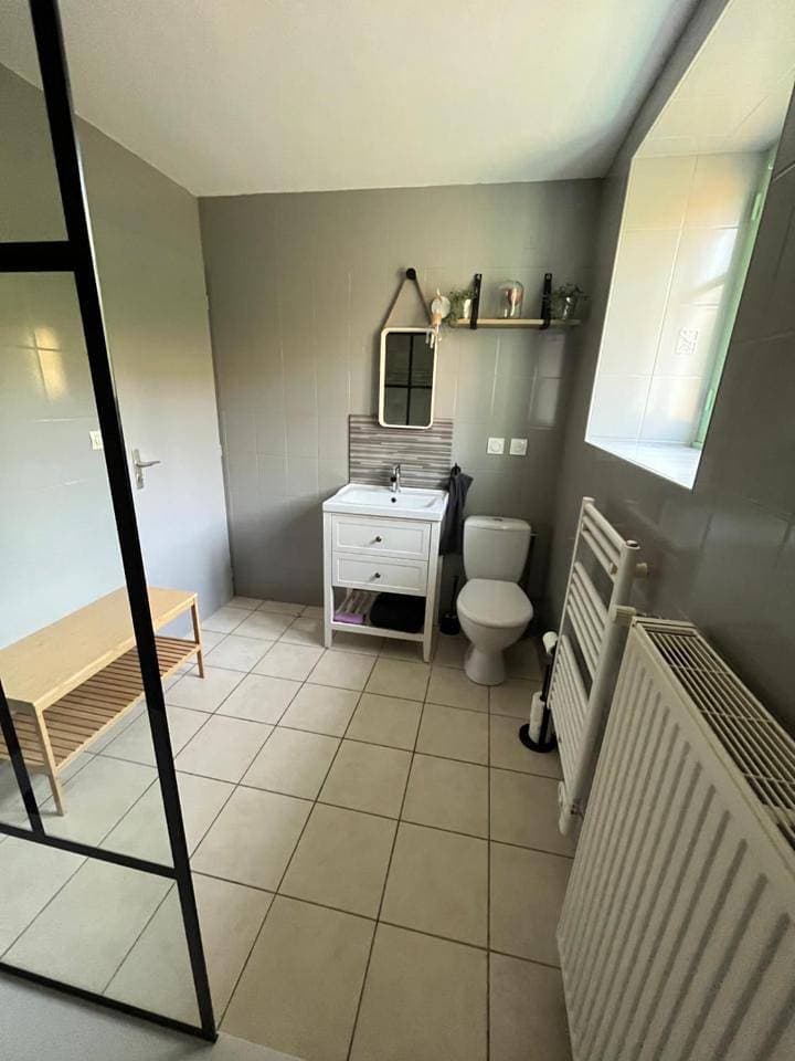 Foto 13 von 28: Three-Bedroom House