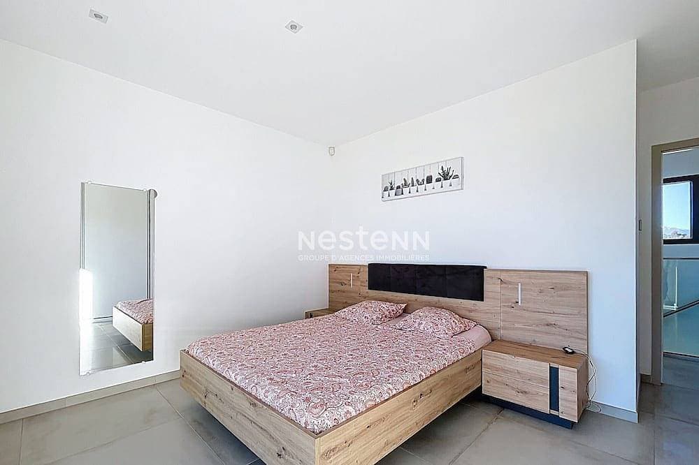 Foto 4 von 24: Zeitgenössische Villa mit privatem Infinity-Pool