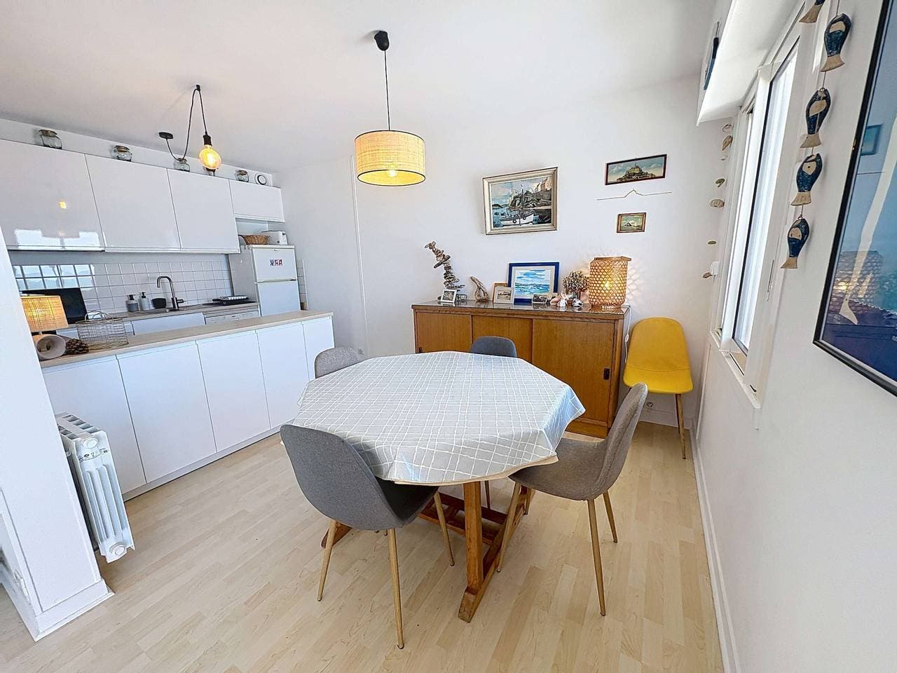 Foto 11 von 25: Apartment am Meer mit Terrasse und Parkplatz