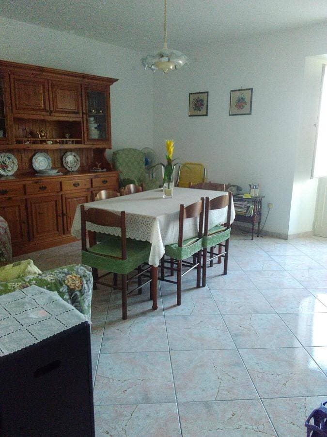 Foto 4 von 10: Two-Bedroom House