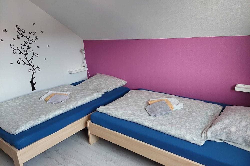 Foto 3 von 6: Sehr Ruhige Ferienwohnung im 1. Og