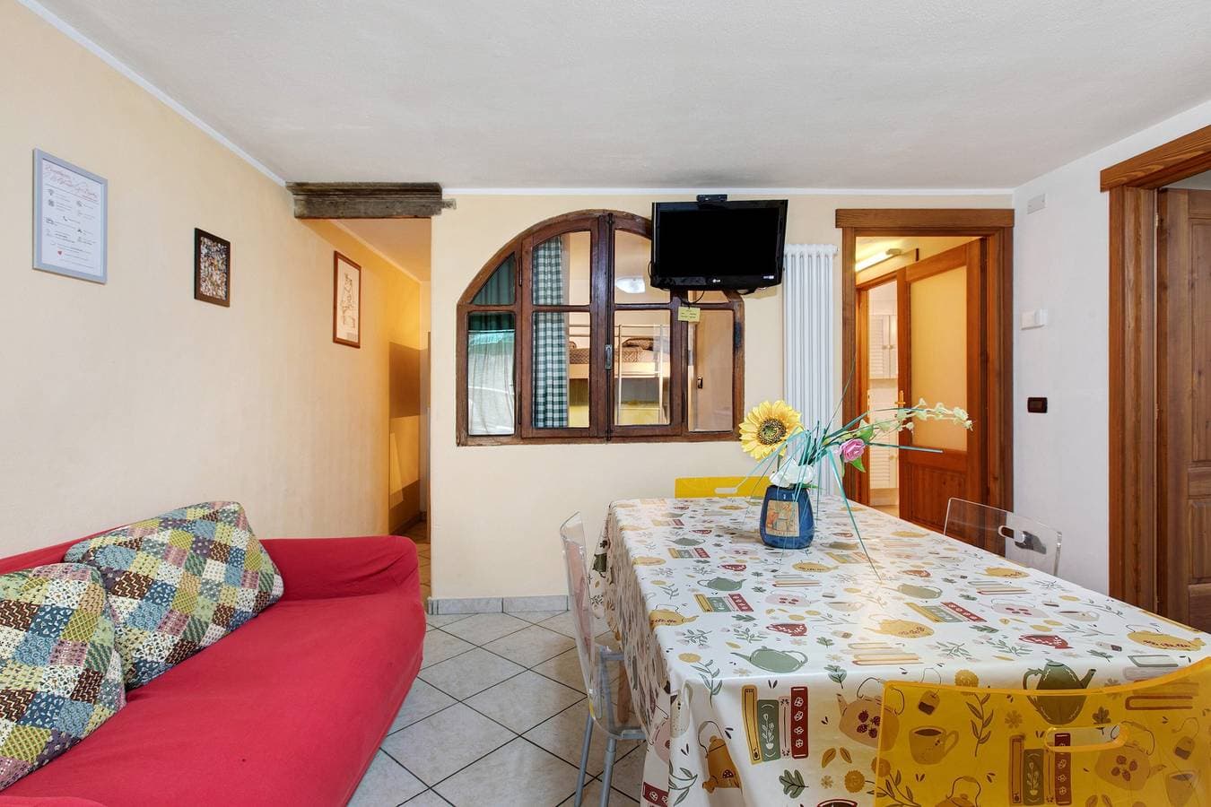 Foto 8 von 25: Zweizimmerwohnung im historischen Haus