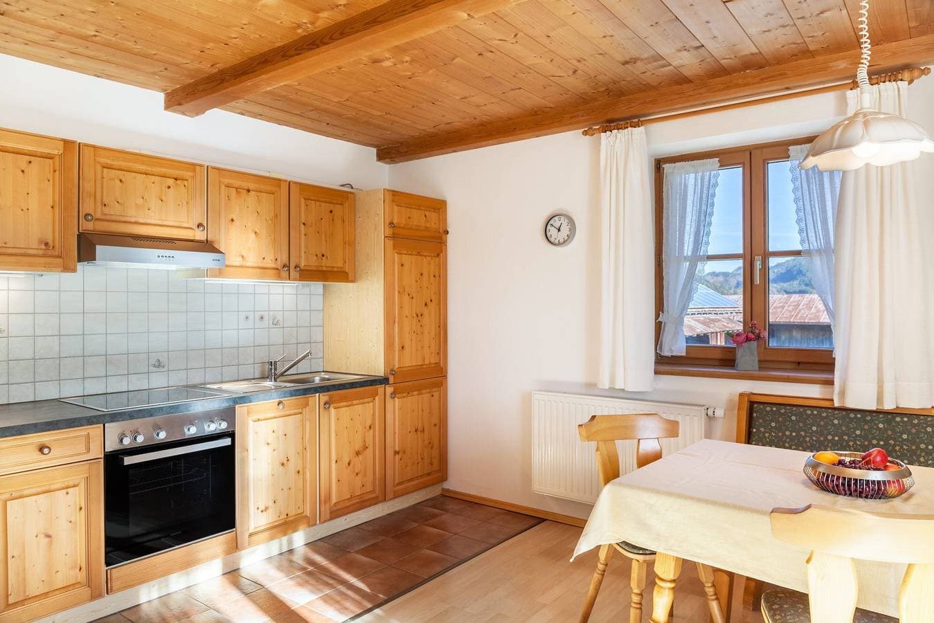 Foto 7 von 33: Ferienwohnung Guffertblick mit Bergblick, WLAN