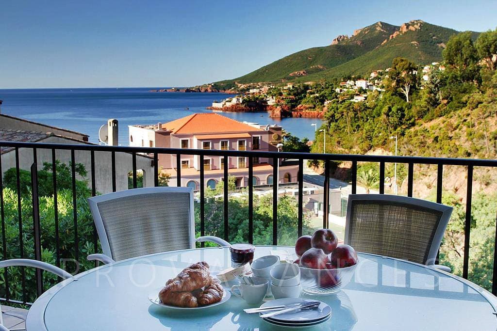 Ferienhaus mit privatem Pool in Théoule-sur-Mer 1
