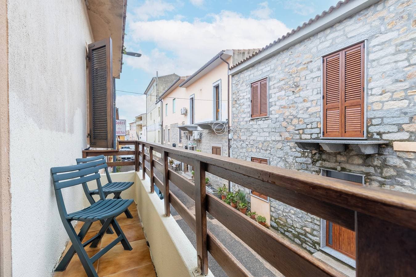 Foto 3 von 24: Zimmer 'Nausicaa's' mit Balkon, WLAN und Klimaanlage