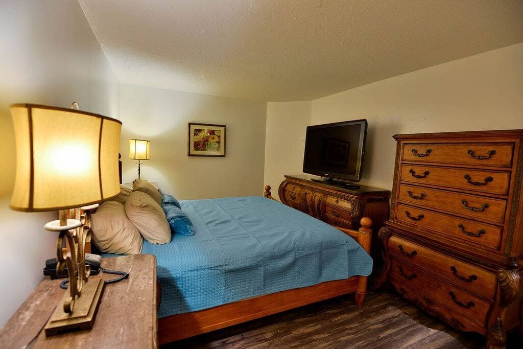 Foto 9 von 47: Erstaunlicher Luxus direkt am Meer 1Bd / 1Ba, modernes Dekor. Schöner Ort!
