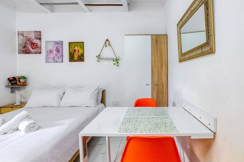 Foto 3 von 26: Modern Studio Apt with Private Terrace in Sliema