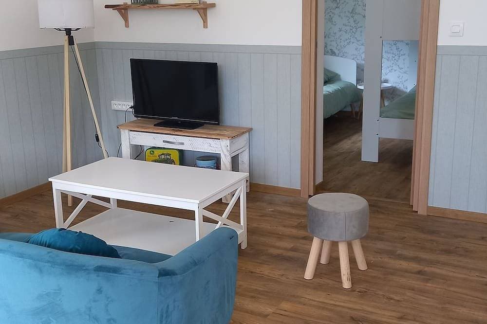 Quiet country cottage, close to the sea 1