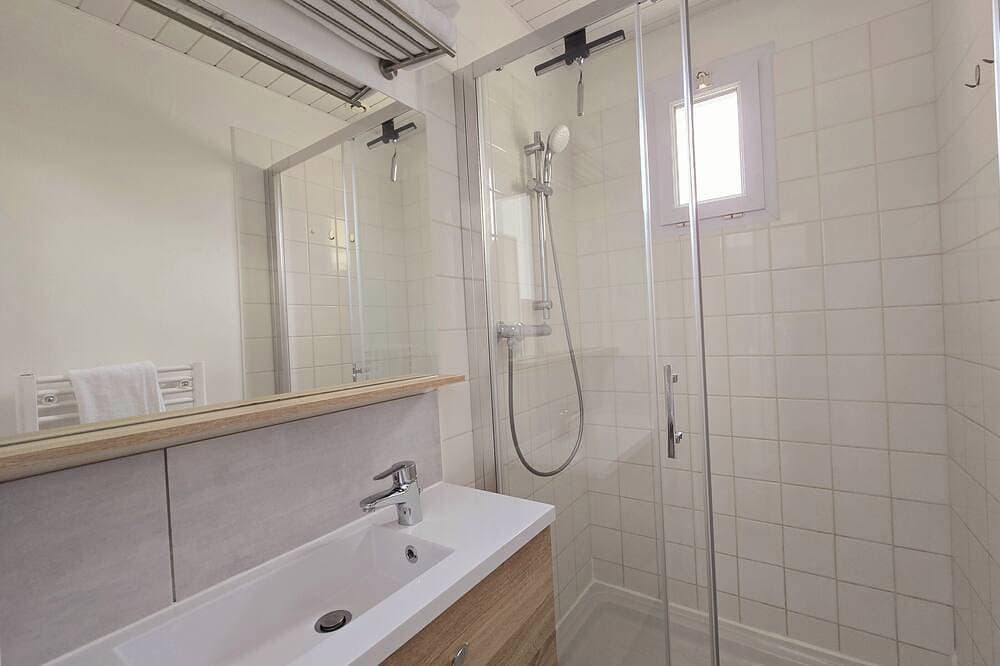 Foto 9 von 17: Les Embruns Vacation Rental: The Sea at Your Feet