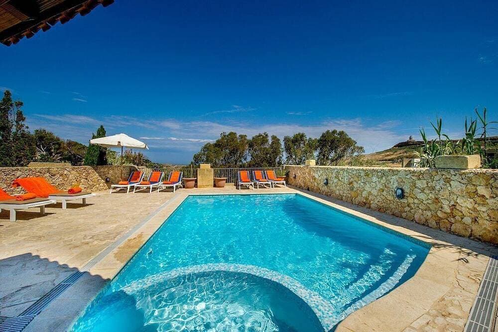 Ta Gananz Holiday Home 1