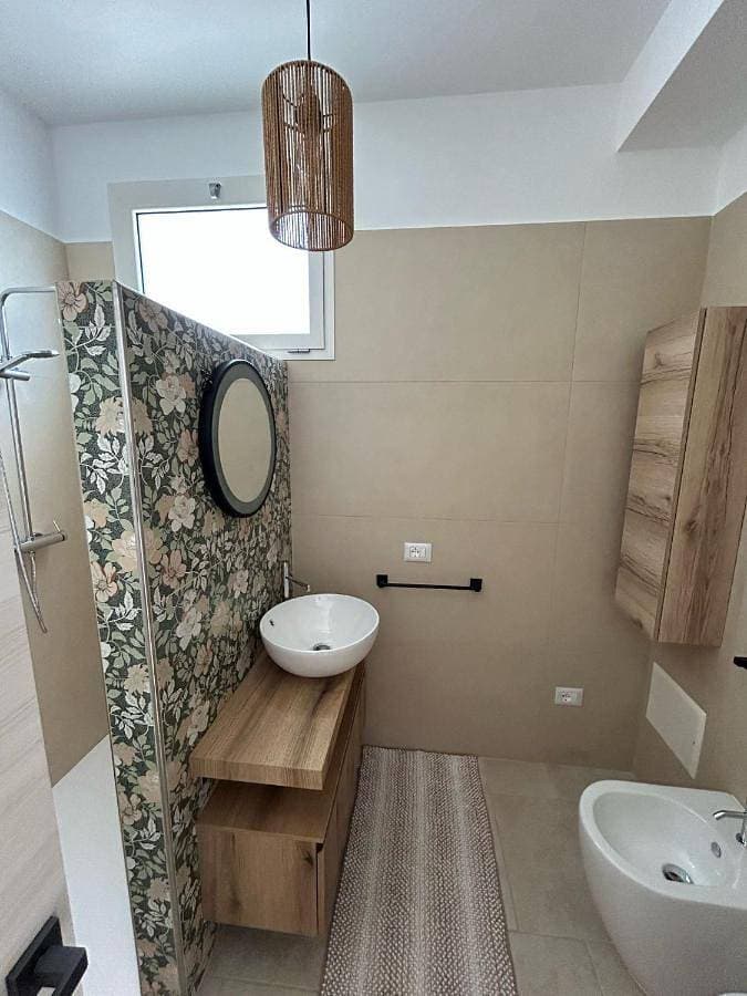 Foto 5 von 15: Studio Apartment with King Bed
