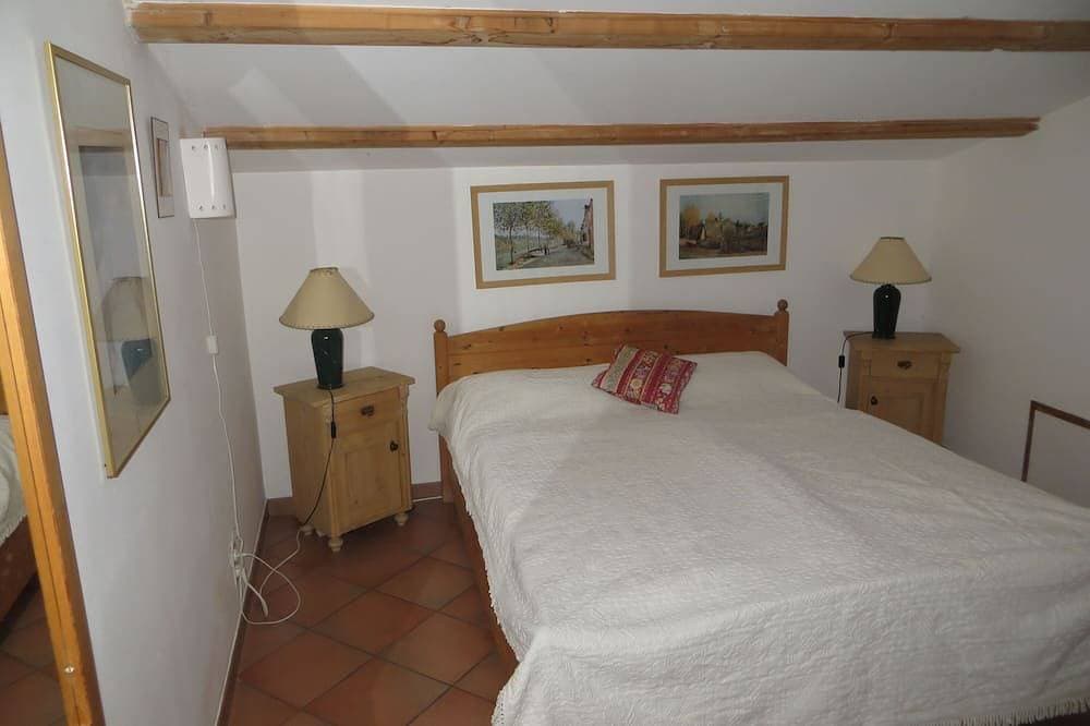 Foto 3 von 30: Großzügiges provencalisches Landhaus mit Pool
