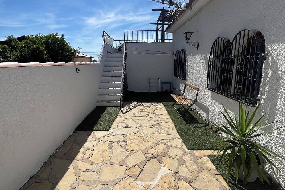 Foto 7 von 30: Charming  House with  spaciousGarden and Terrace