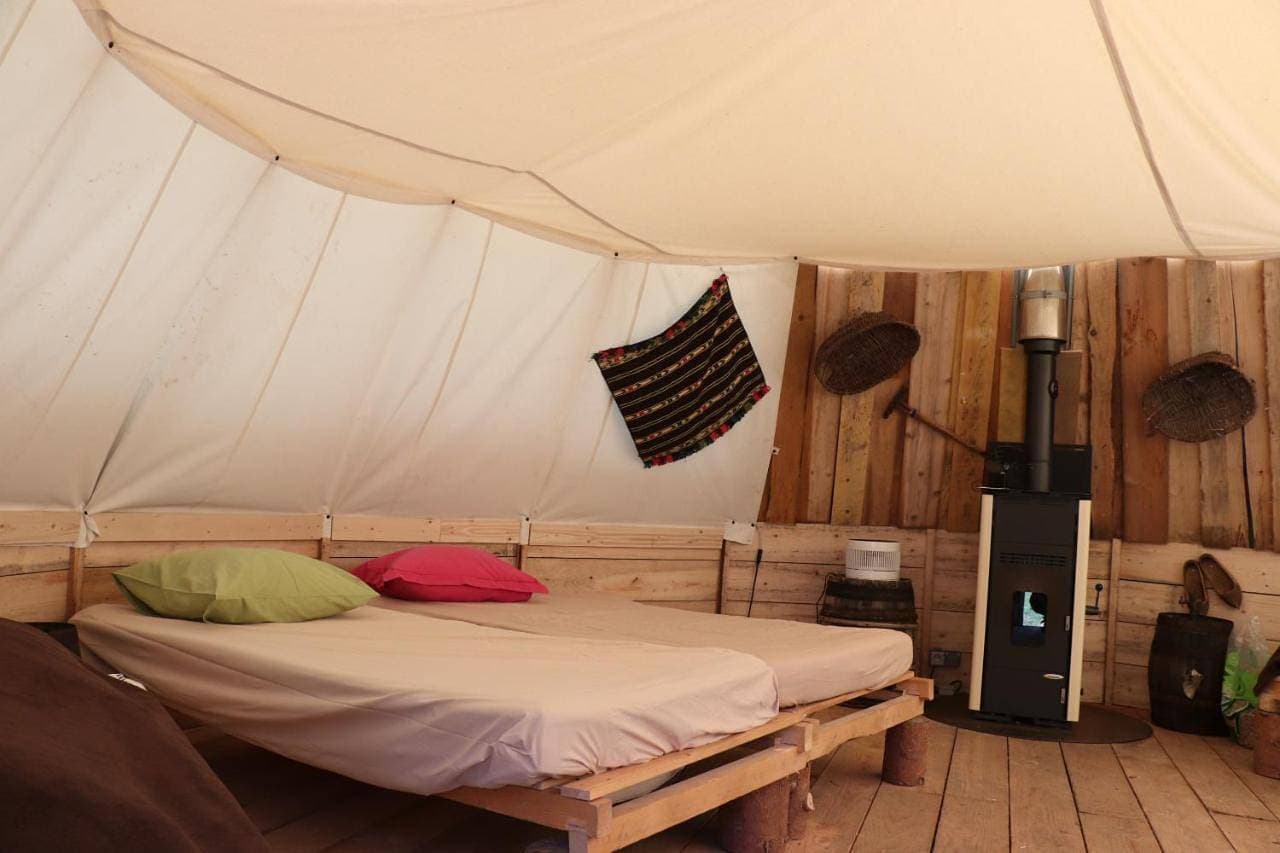 Foto 13 von 39: Tent