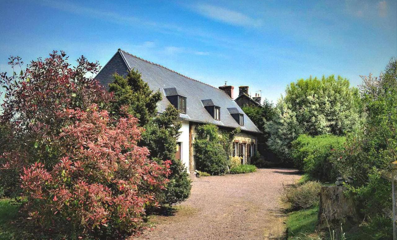 Charming 17th Century Normandy Longere in Valdallière, Calvados 1