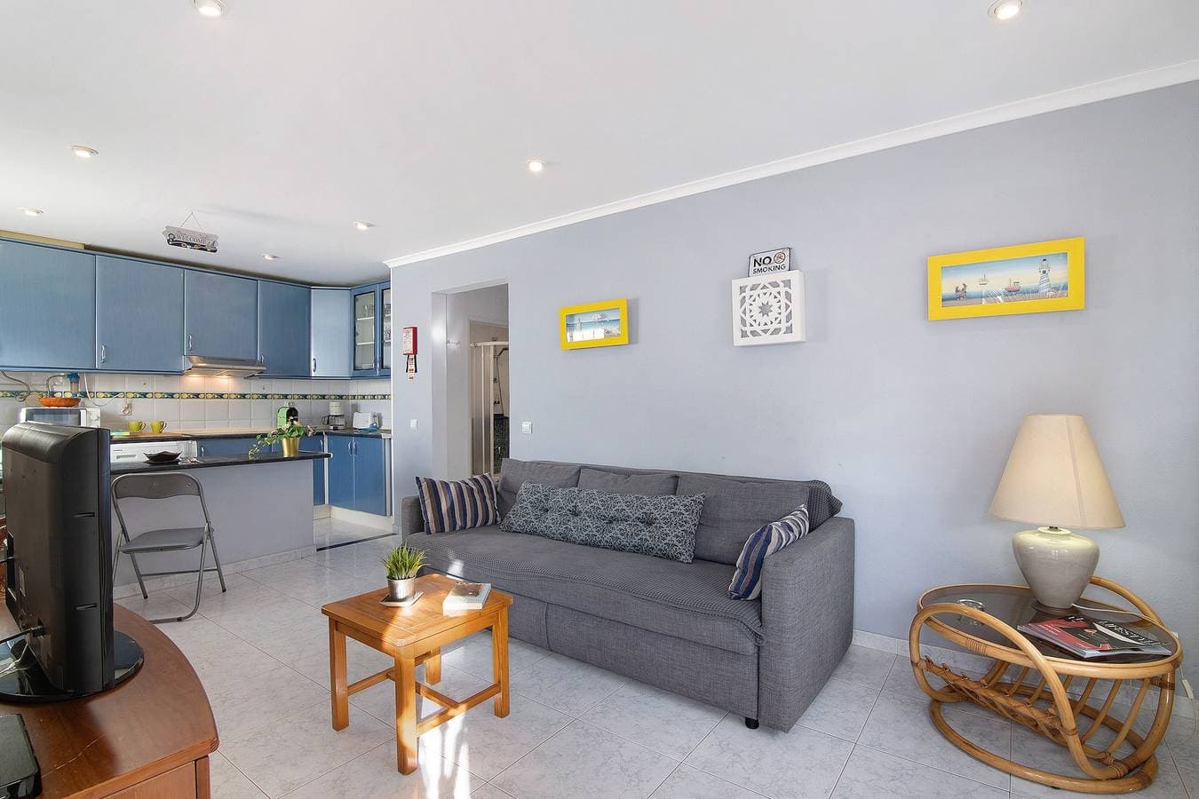 Foto 4 von 23: Ferienwohnung 'Zitronen' mit privater Terrasse, WLAN und Klimaanlage